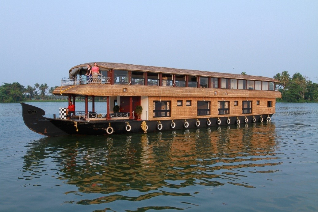 houseboat in alleppey