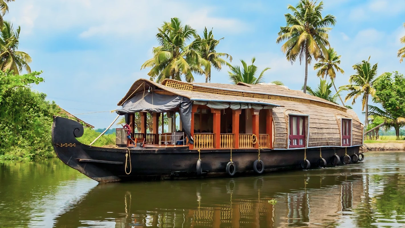 Difference between sharing and private Houseboat