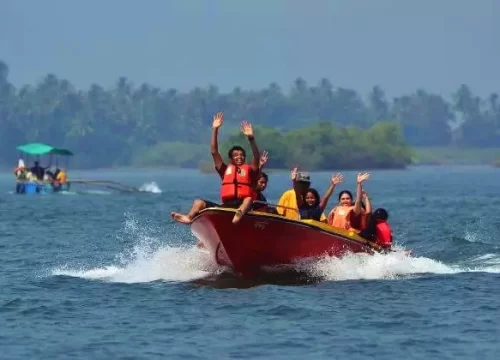 The Ultimate Guide to Speed Boat Rides in Alleppey