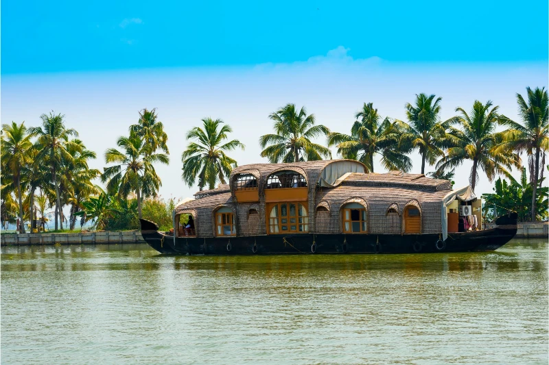 best way to book a houseboat in Alleppey